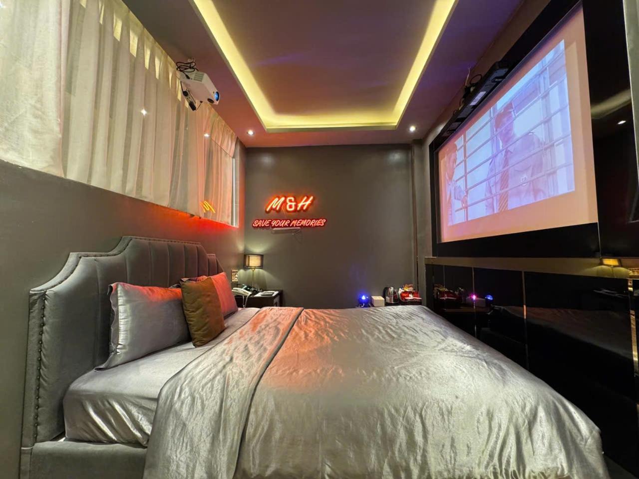 Hotel M&H Cinema Ho Chi Minh Zewnętrze zdjęcie