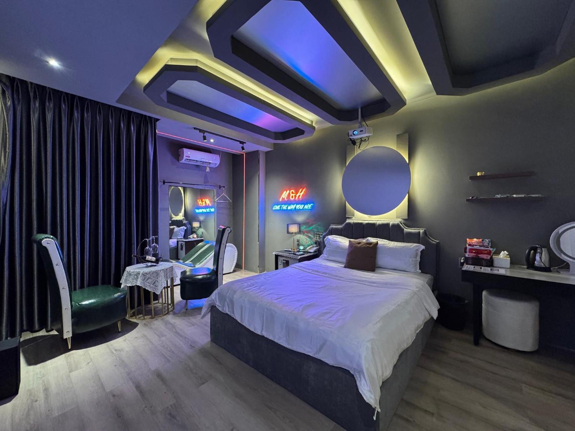 Hotel M&H Cinema Ho Chi Minh Zewnętrze zdjęcie